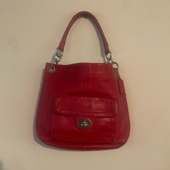 Red leather Coach bag - Picture 2 of 5